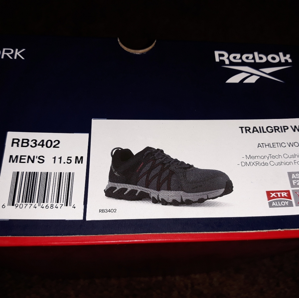 Brand new Men  Reebok Work shoes